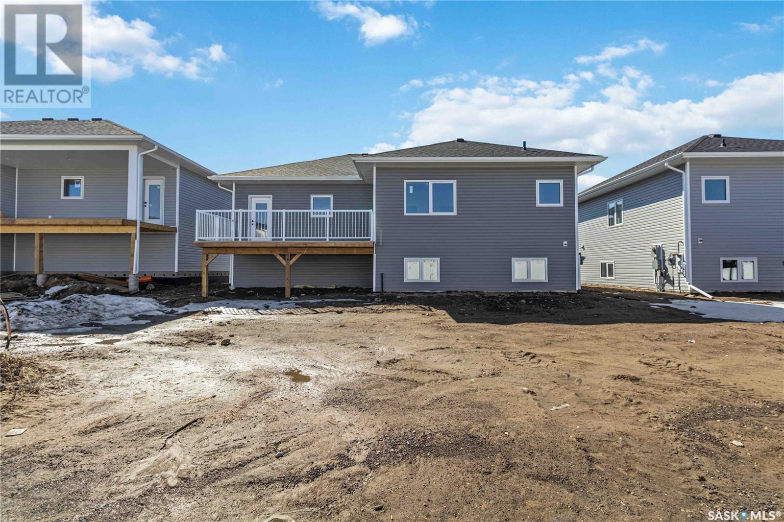 Photo 31 of 840 Ballesteros Crescent, Warman SK