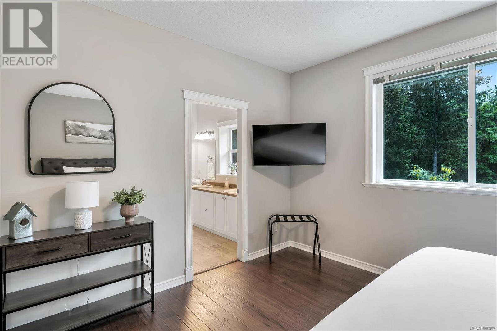  3250 Cobble Hill Road, Cobble Hill