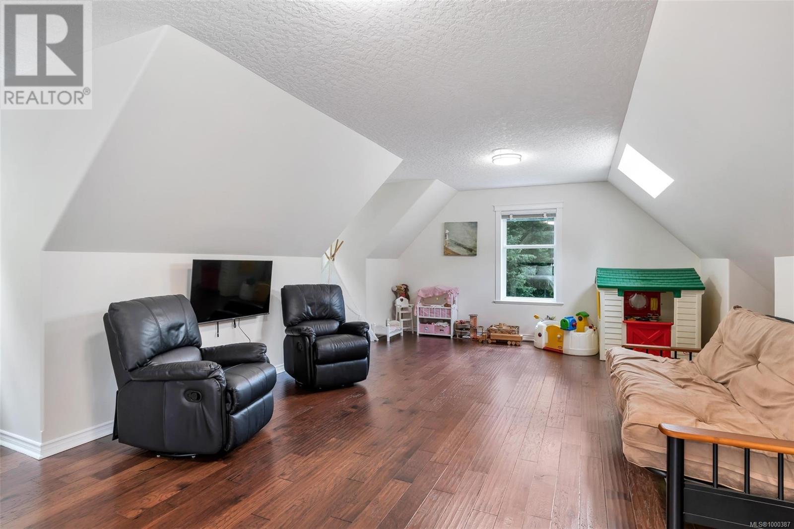  3250 Cobble Hill Road, Cobble Hill