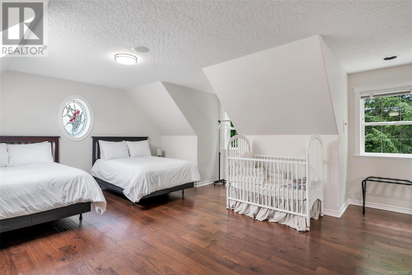  3250 Cobble Hill Road, Cobble Hill