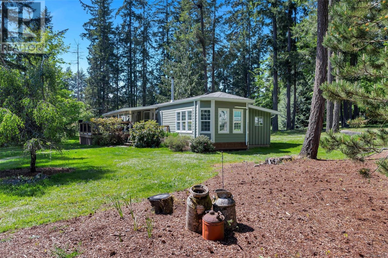  3250 Cobble Hill Road, Cobble Hill
