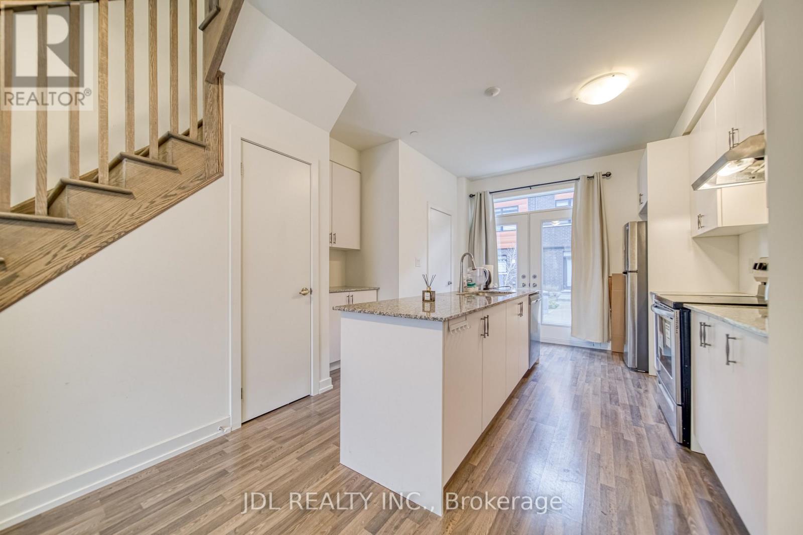 #118 370 D RED MAPLE ROAD - 11