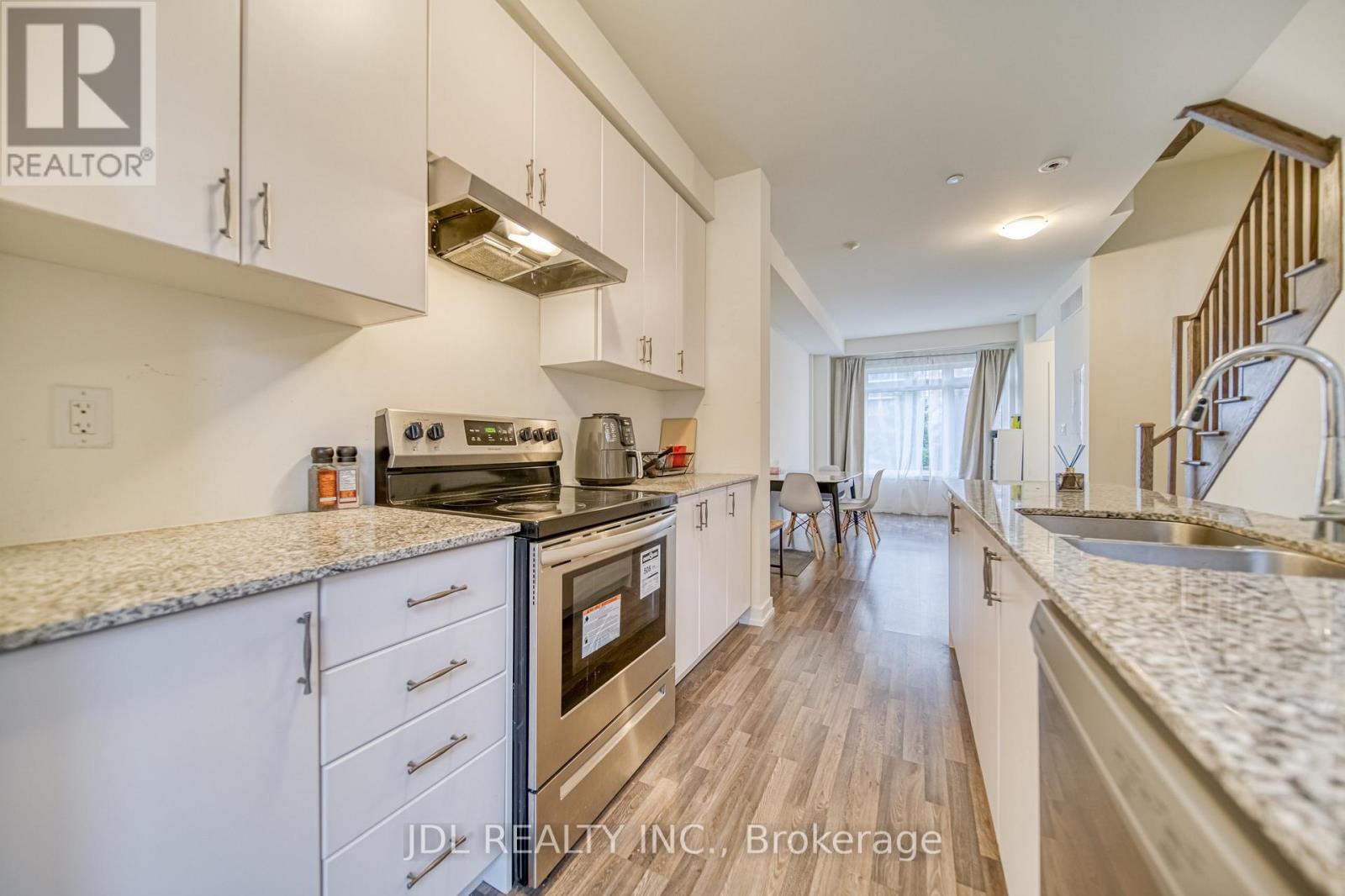 #118 370 D RED MAPLE ROAD - 12