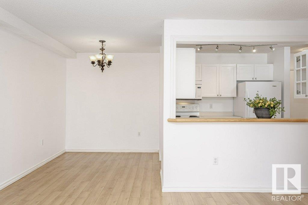 Photo 16 of 140 10636 120 St Nw, Edmonton AB
