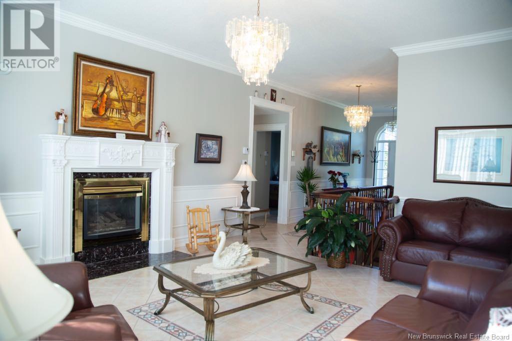 601 MAIN STREET - 7