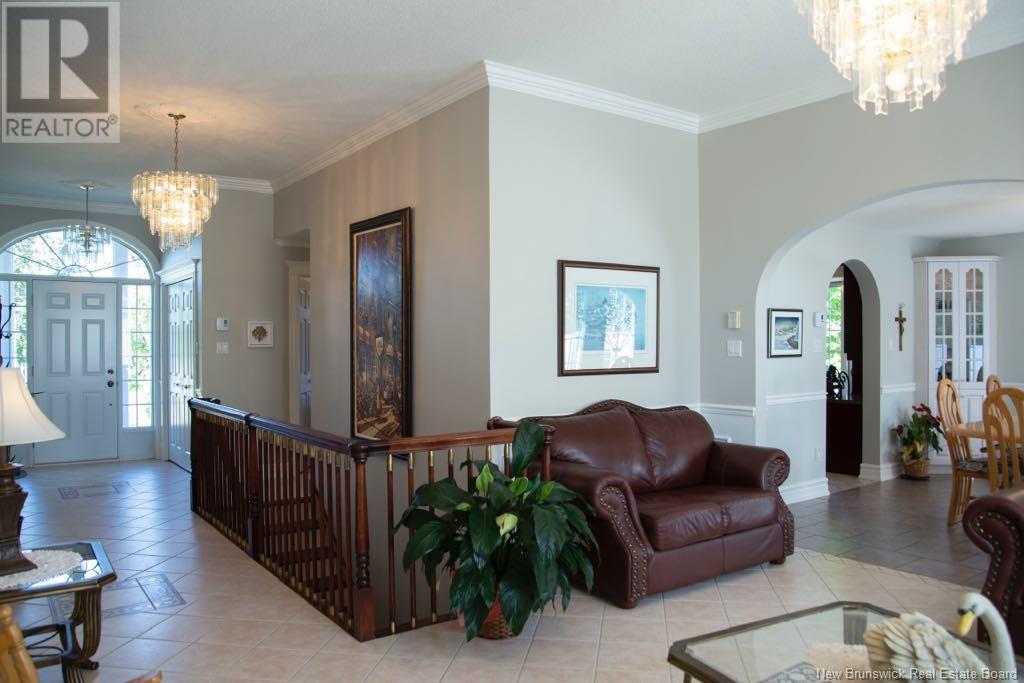 601 MAIN STREET - 10