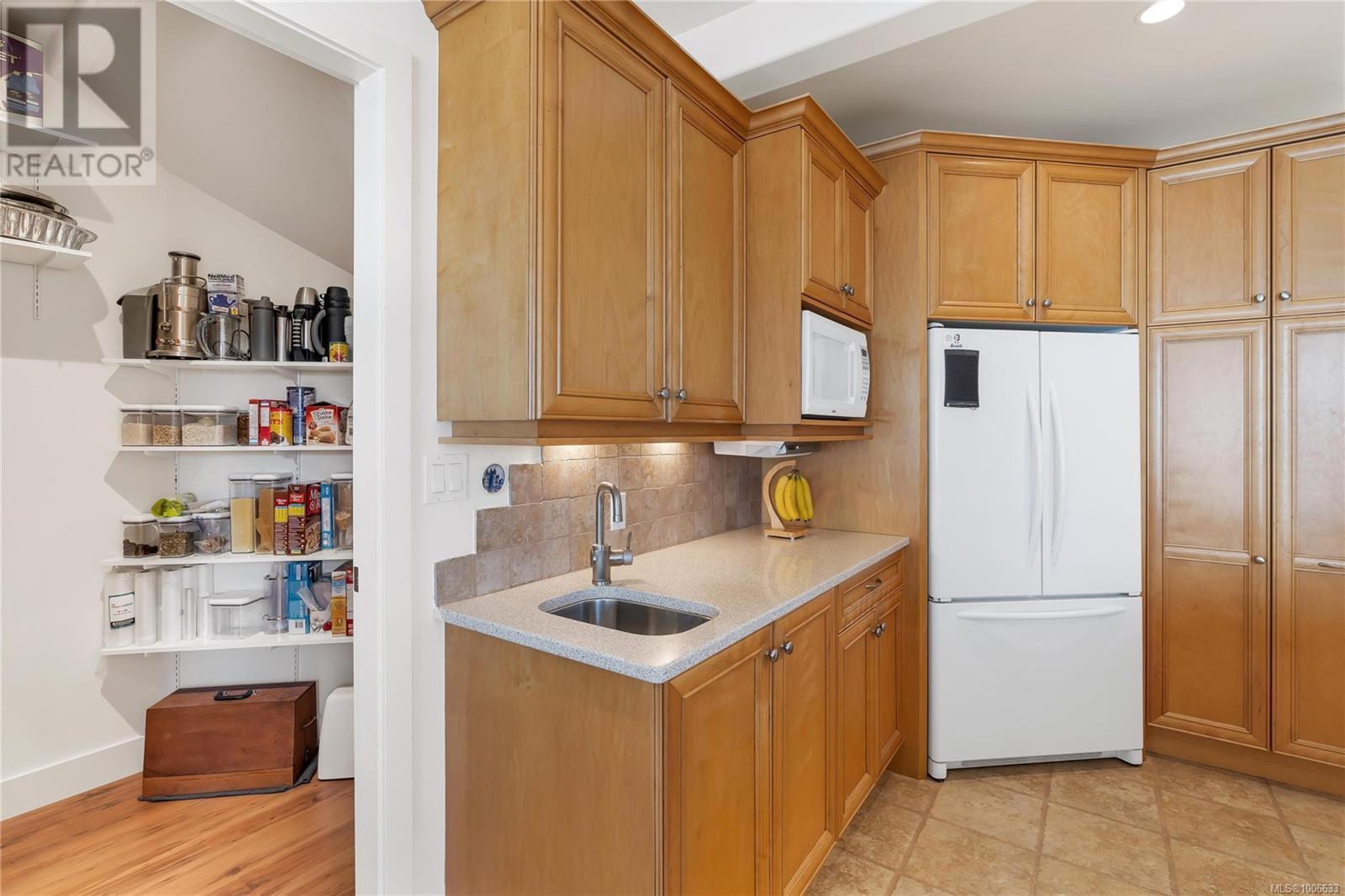 6730 East Sooke Rd, Sooke