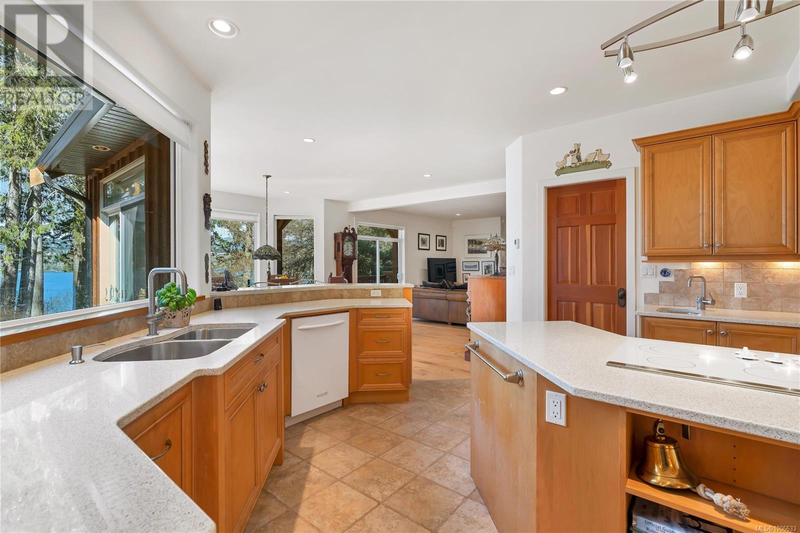 6730 East Sooke Rd, Sooke