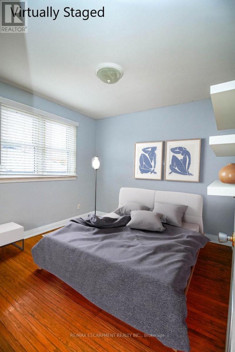 Photo 12 of 1 176 East 32nd Street, Hamilton ON