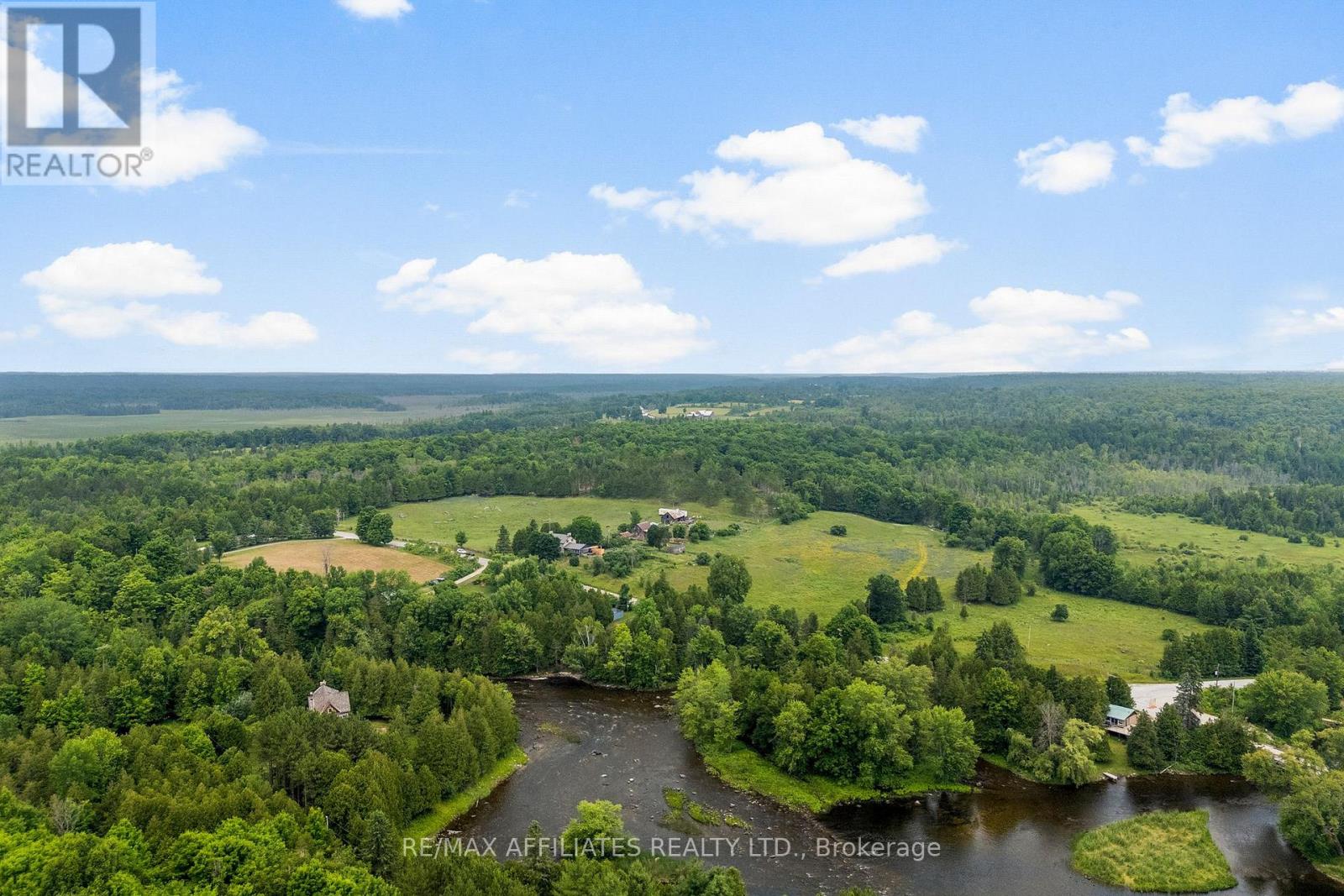 Photo 5 of 1415 Sheridan Rapids Road, Lanark Highlands ON