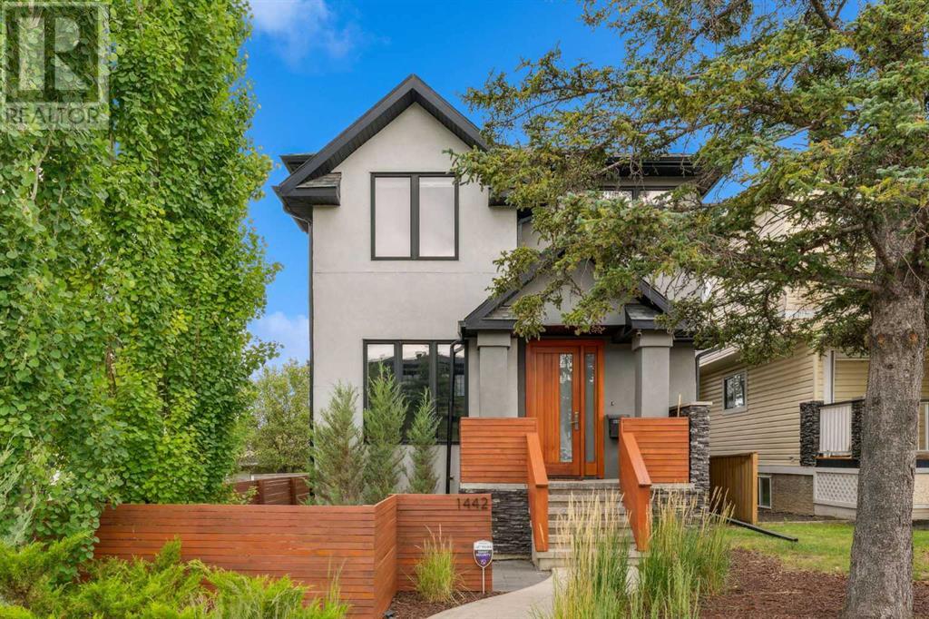 1442 40 Street SW, Calgary, Alberta