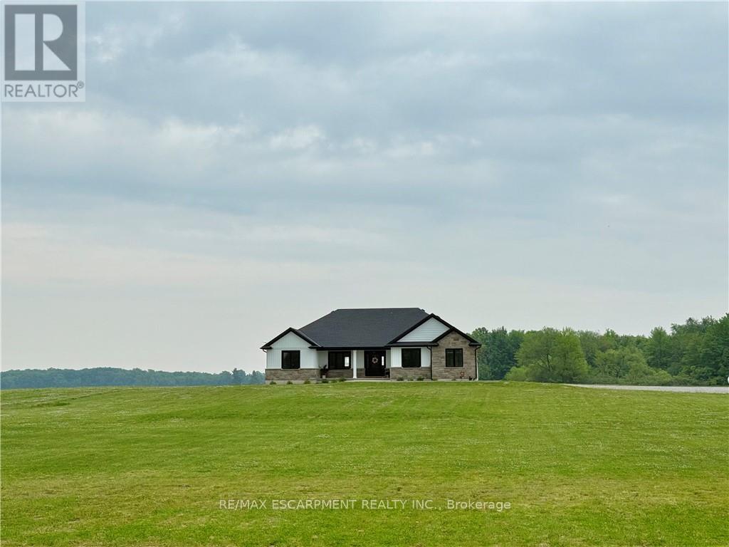 Photo 23 of 1294 Concession 1 Road S, Haldimand ON