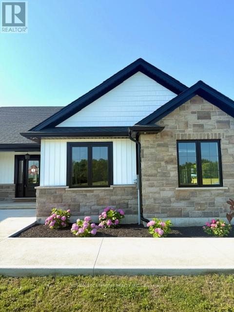 Photo 25 of 1294 Concession 1 Road S, Haldimand ON