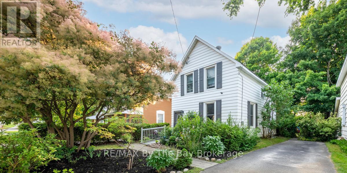 Photo 6 of 616 Dominion Avenue, Midland ON