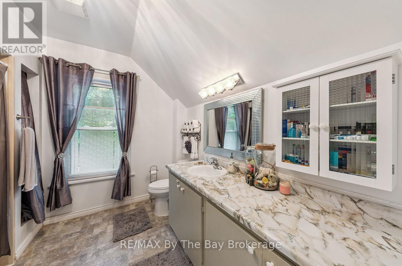 Photo 19 of 616 Dominion Avenue, Midland ON