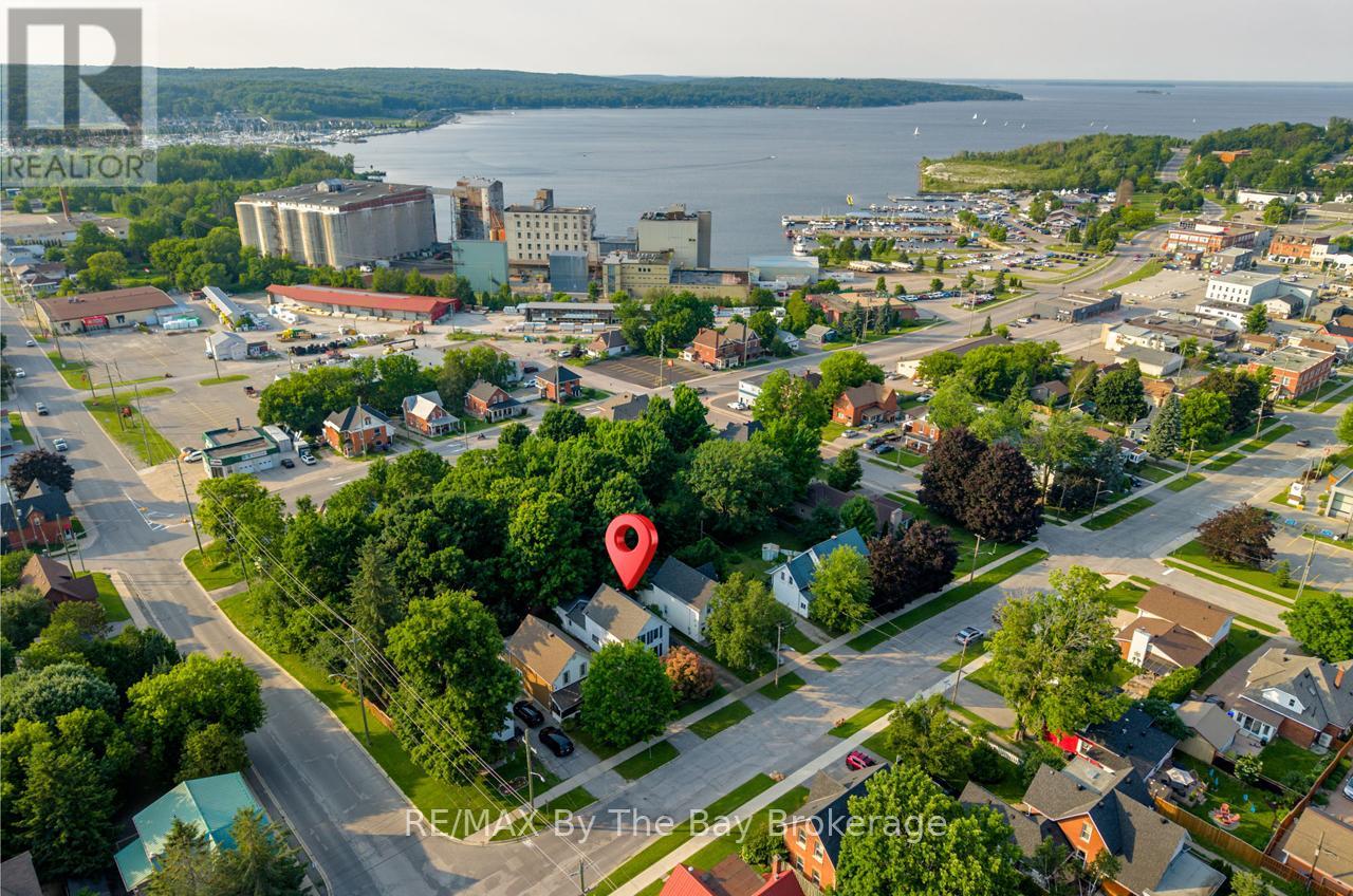 Photo 11 of 616 Dominion Avenue, Midland ON