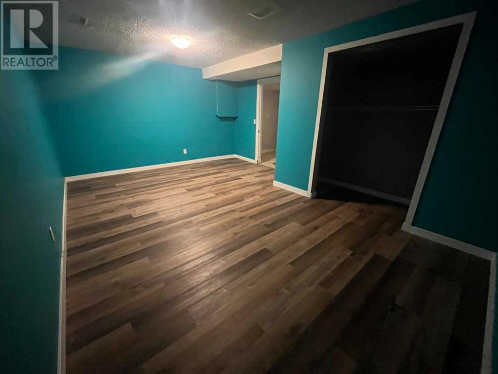 Single Family House 4 Level for Sale in  Abadan Crescent NE Abbeydale Calgary 