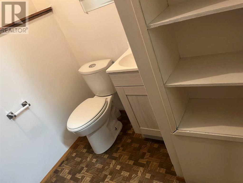 Single Family House 4 Level for Sale in  Abadan Crescent NE Abbeydale Calgary 