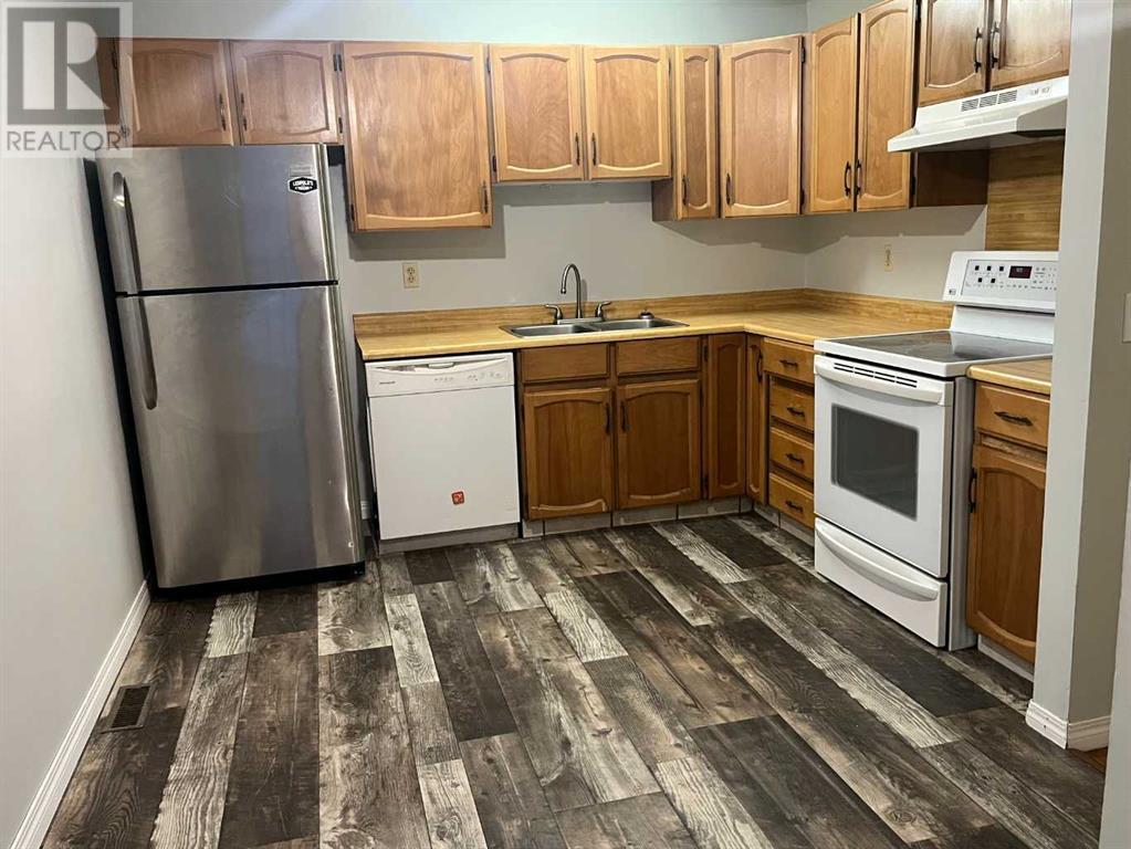 Single Family House 4 Level for Sale in  Abadan Crescent NE Abbeydale Calgary 