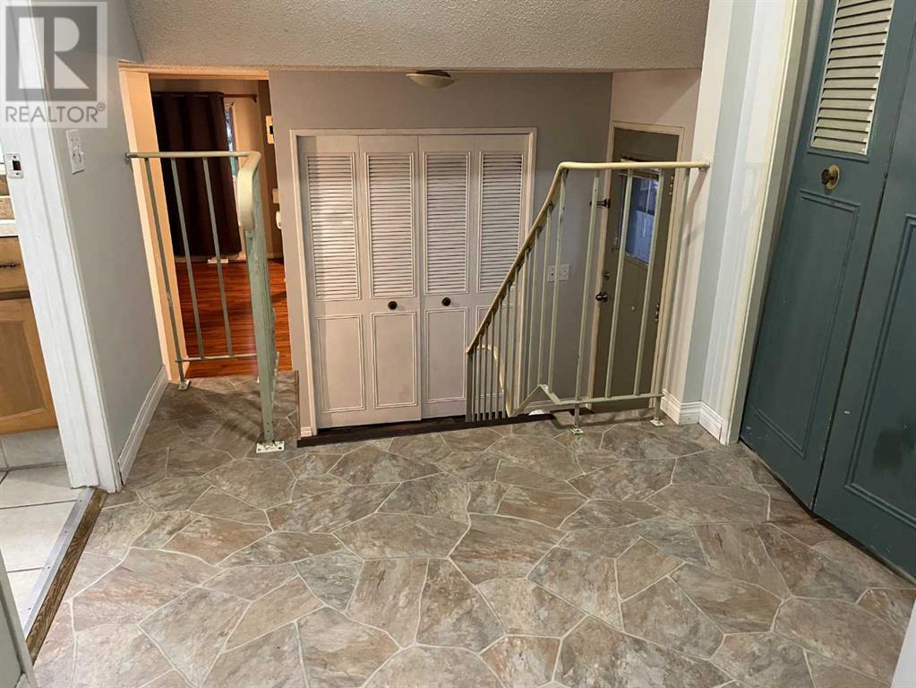Single Family House 4 Level for Sale in  Abadan Crescent NE Abbeydale Calgary 