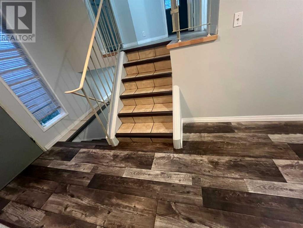 Single Family House 4 Level for Sale in  Abadan Crescent NE Abbeydale Calgary 