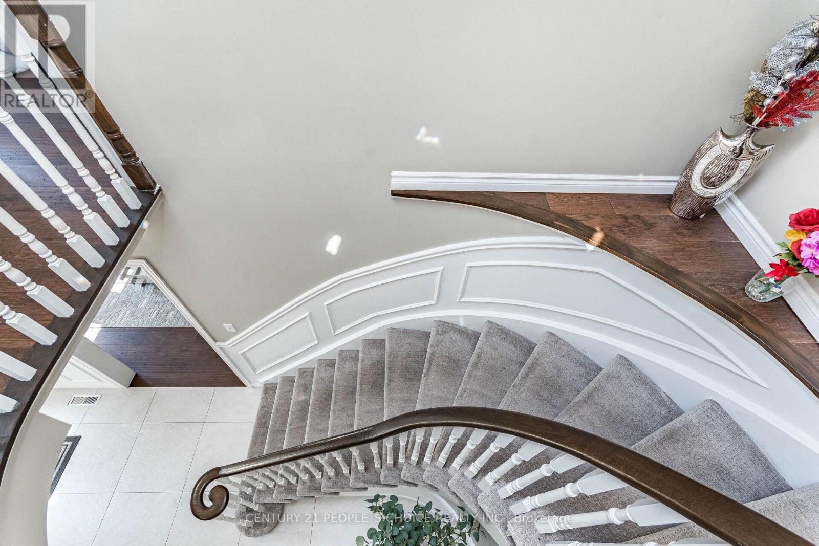 Single Family House for Sale in  CUNDLES ROAD W Barrie (Northwest) 