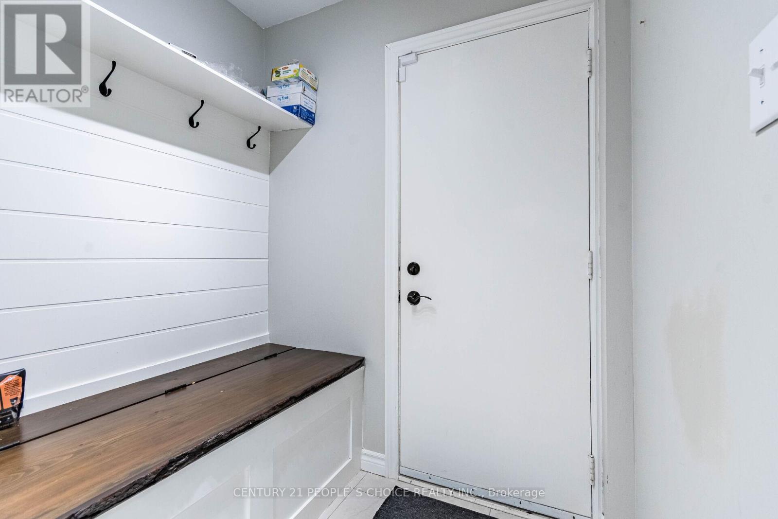 Single Family House for Sale in  CUNDLES ROAD W Barrie (Northwest) 