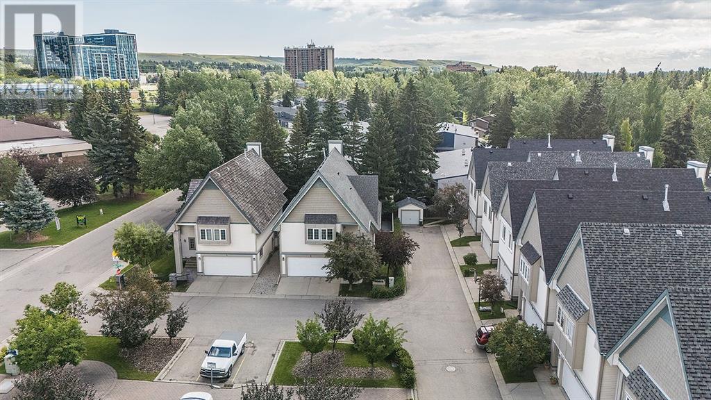 Single Family House for Sale in  Varsity Estates Gardens Gardens NW Varsity Calgary 