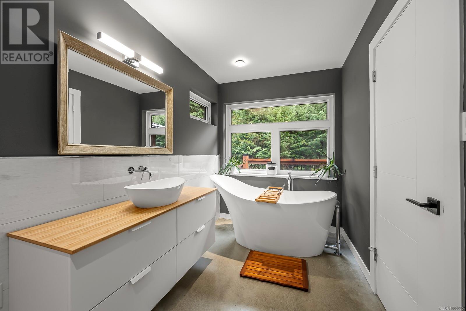 2640 Conville Bay Rd, Quadra Island