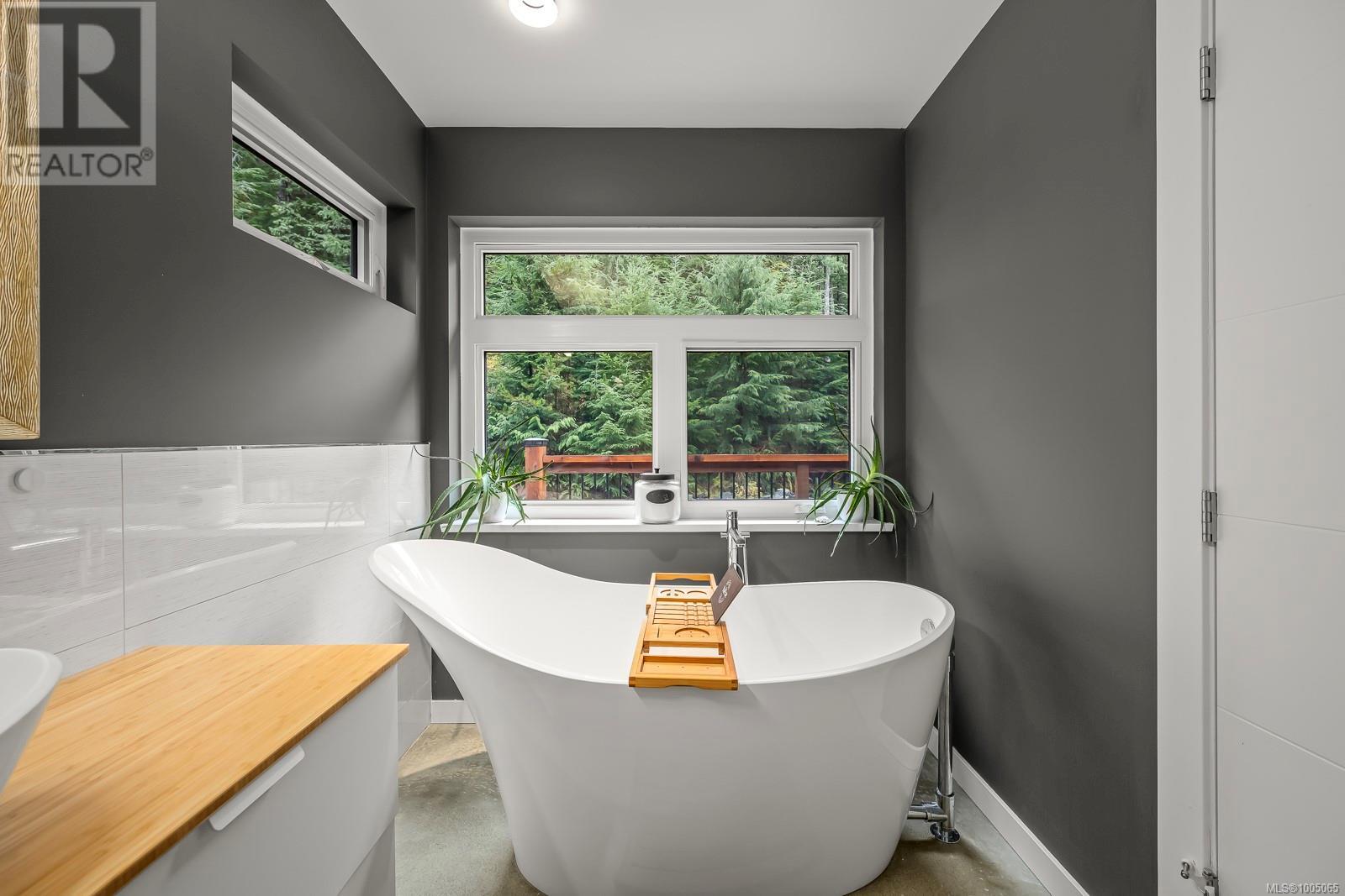 2640 Conville Bay Rd, Quadra Island