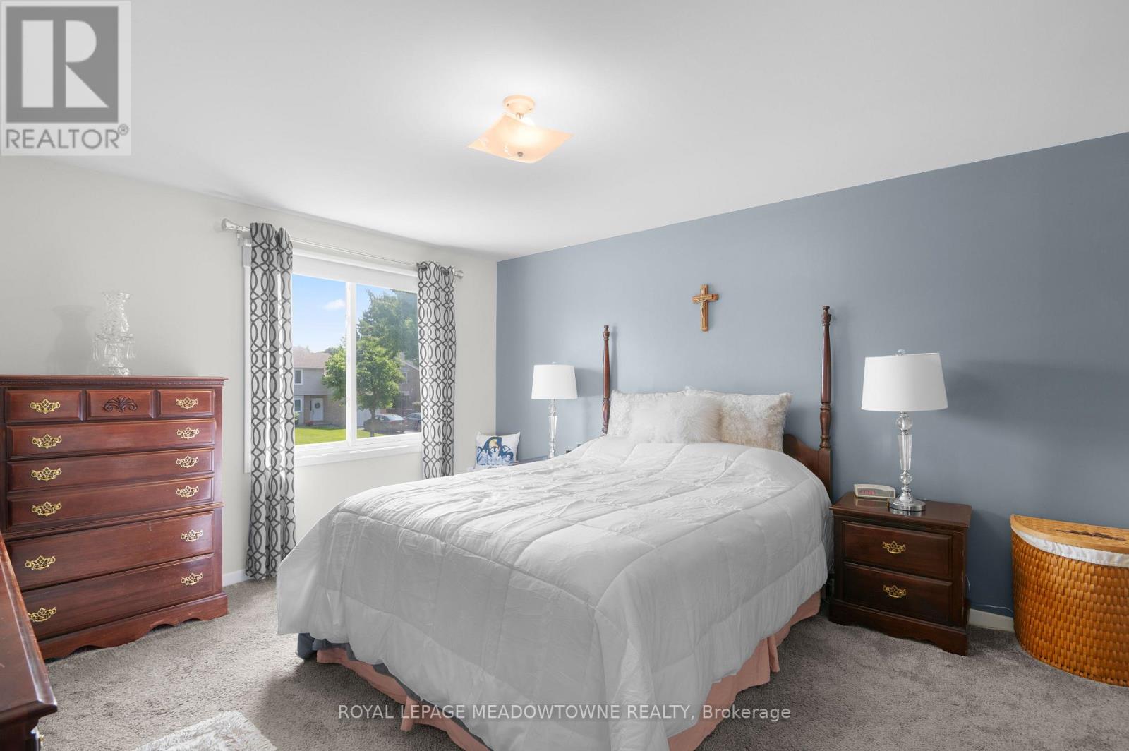 Photo 23 of 6058 Starfield Crescent, Mississauga ON