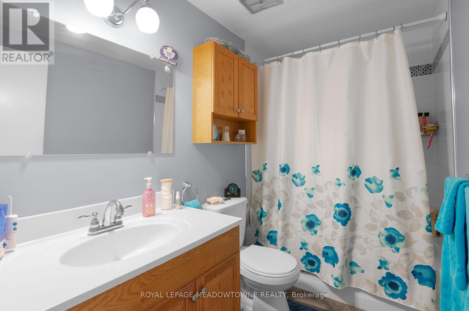 Photo 25 of 6058 Starfield Crescent, Mississauga ON