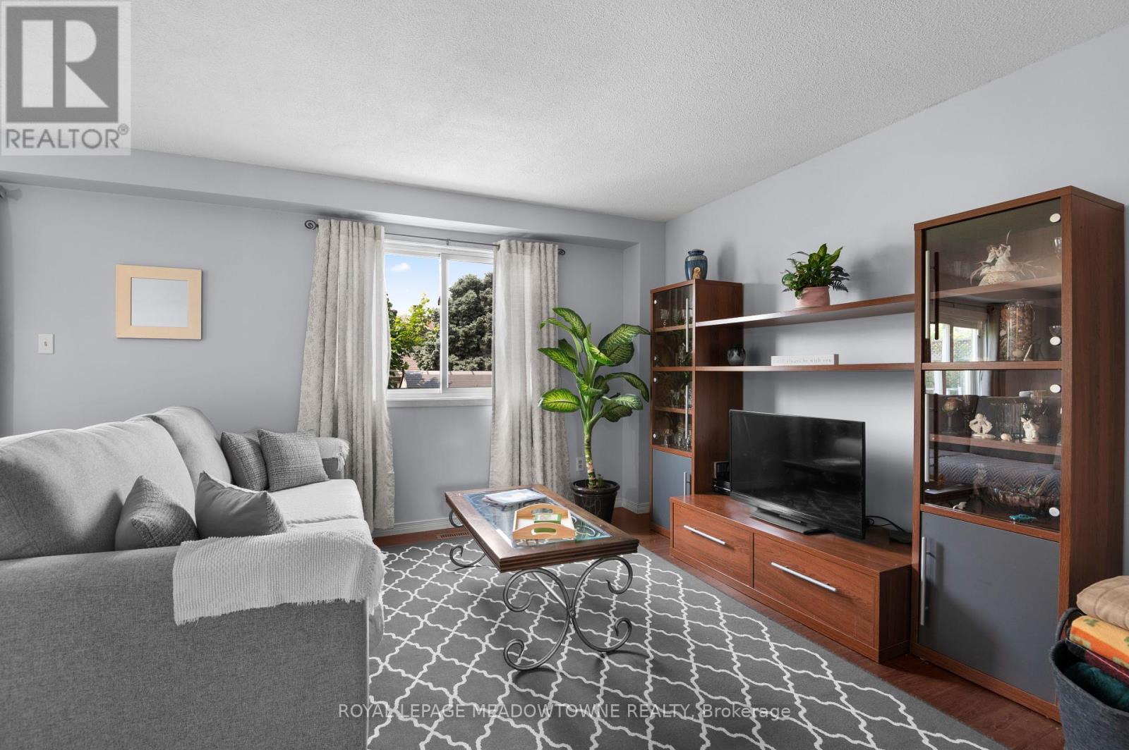 Photo 6 of 6058 Starfield Crescent, Mississauga ON