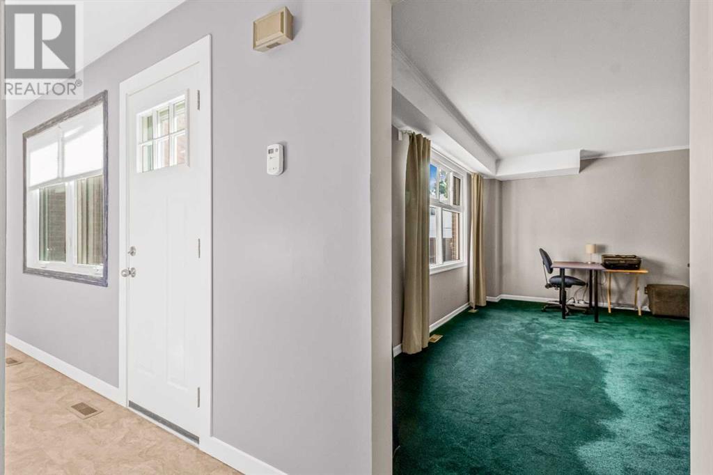 Single Family House for Sale in  Fonda Way SE Forest Heights Calgary 