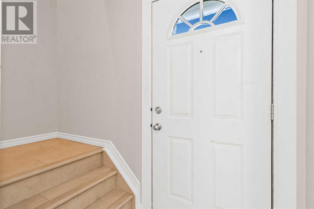 Single Family House for Sale in  Fonda Way SE Forest Heights Calgary 