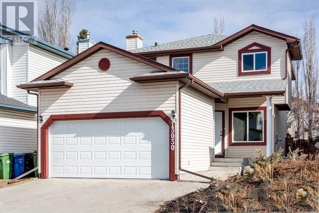 Single Family House for Sale in  Douglas Ridge Grove SE Douglasdale/Glen Calgary 