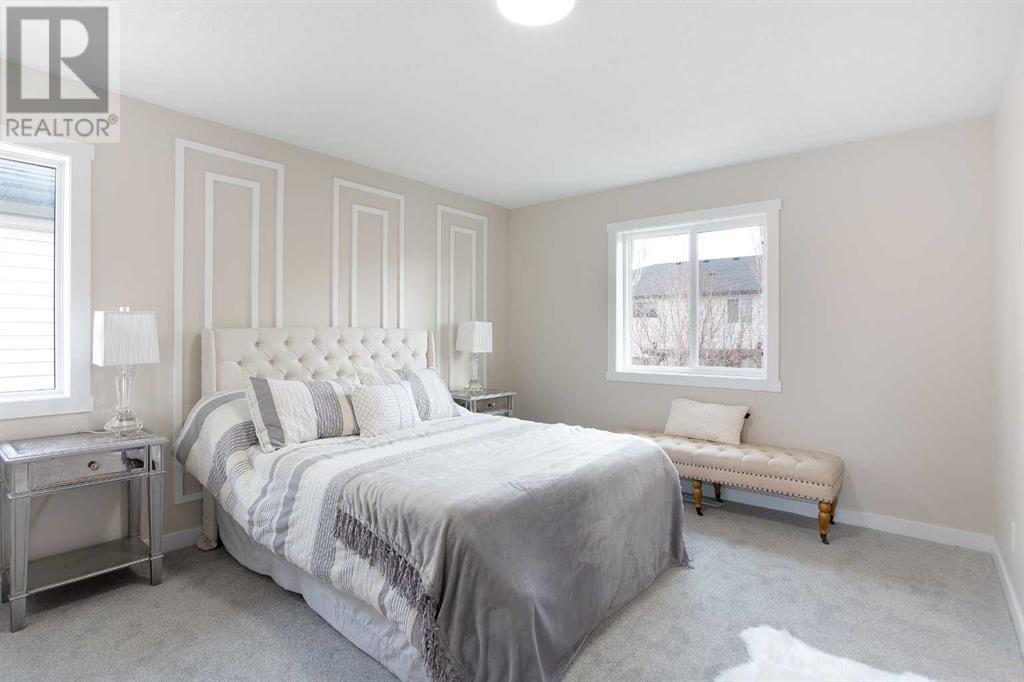Single Family House for Sale in  Douglas Ridge Grove SE Douglasdale/Glen Calgary 