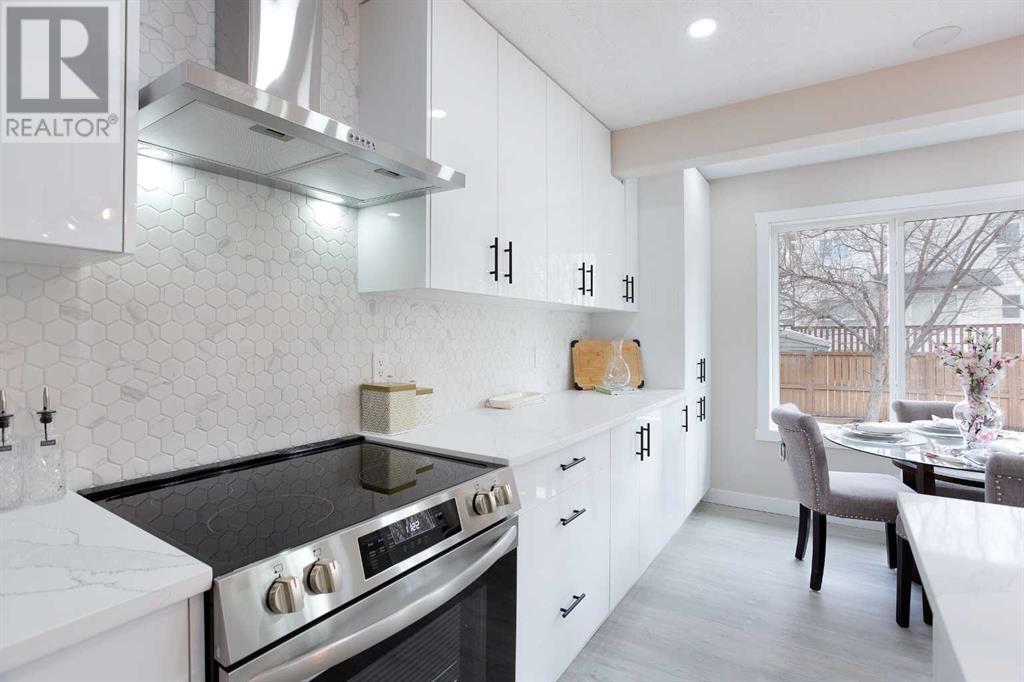 Single Family House for Sale in  Douglas Ridge Grove SE Douglasdale/Glen Calgary 
