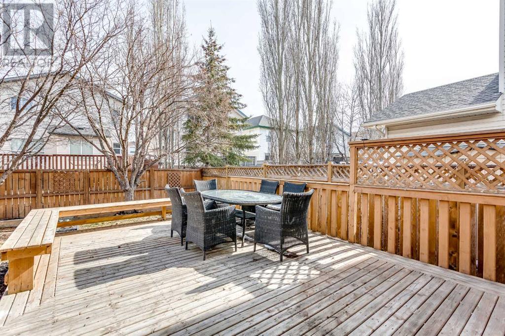 Single Family House for Sale in  Douglas Ridge Grove SE Douglasdale/Glen Calgary 