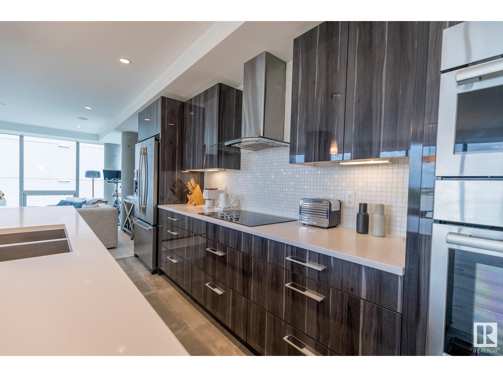 Photo 18 of 601 11969 Jasper Av Nw, Edmonton AB