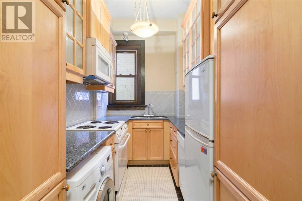 Single Family House for Sale in    Avenue SW Lower Mount Royal Calgary 