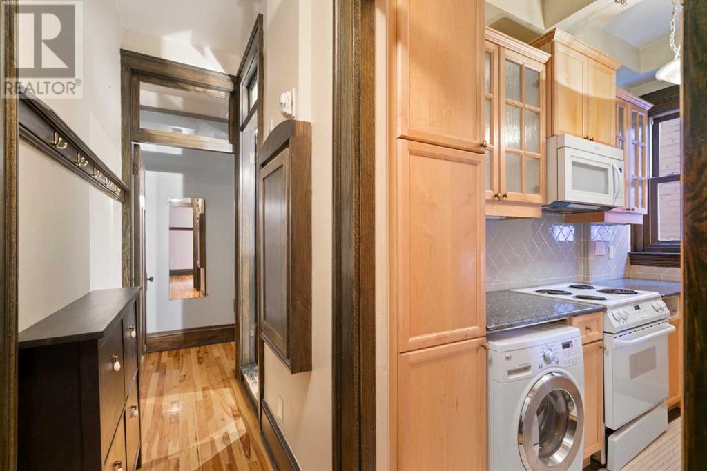 Single Family House for Sale in    Avenue SW Lower Mount Royal Calgary 