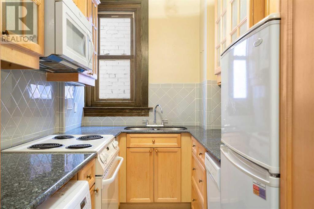 Single Family House for Sale in    Avenue SW Lower Mount Royal Calgary 