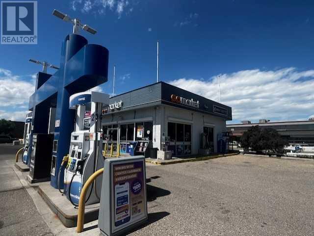 Photo 7 of 3001 19 Street Ne, Calgary AB