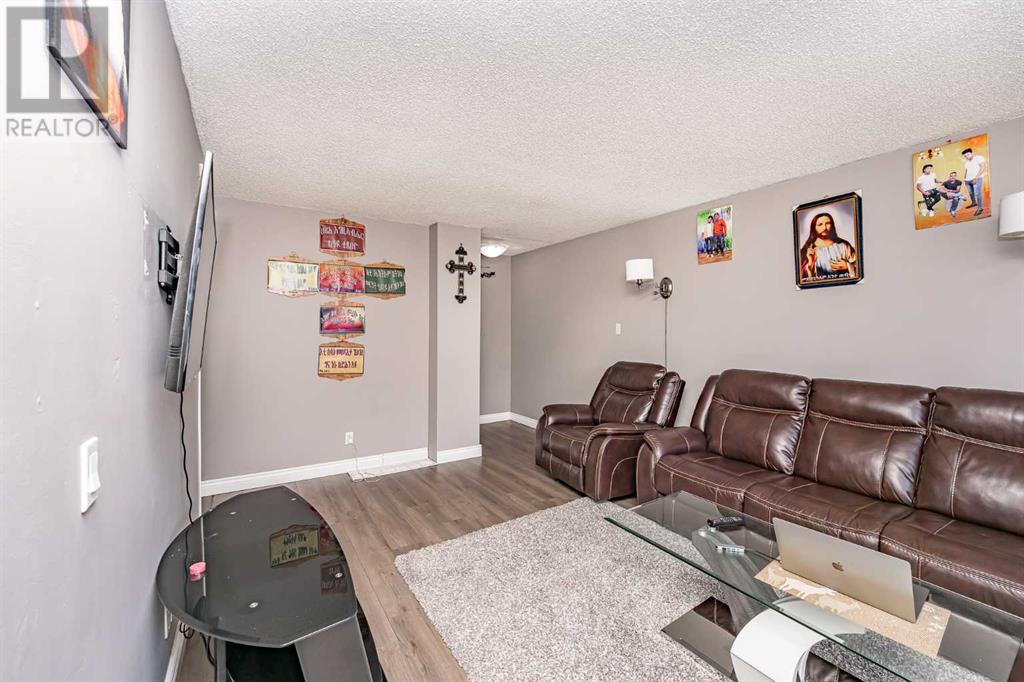 Single Family House for Sale in   Hubalta Road SE Dover Calgary 