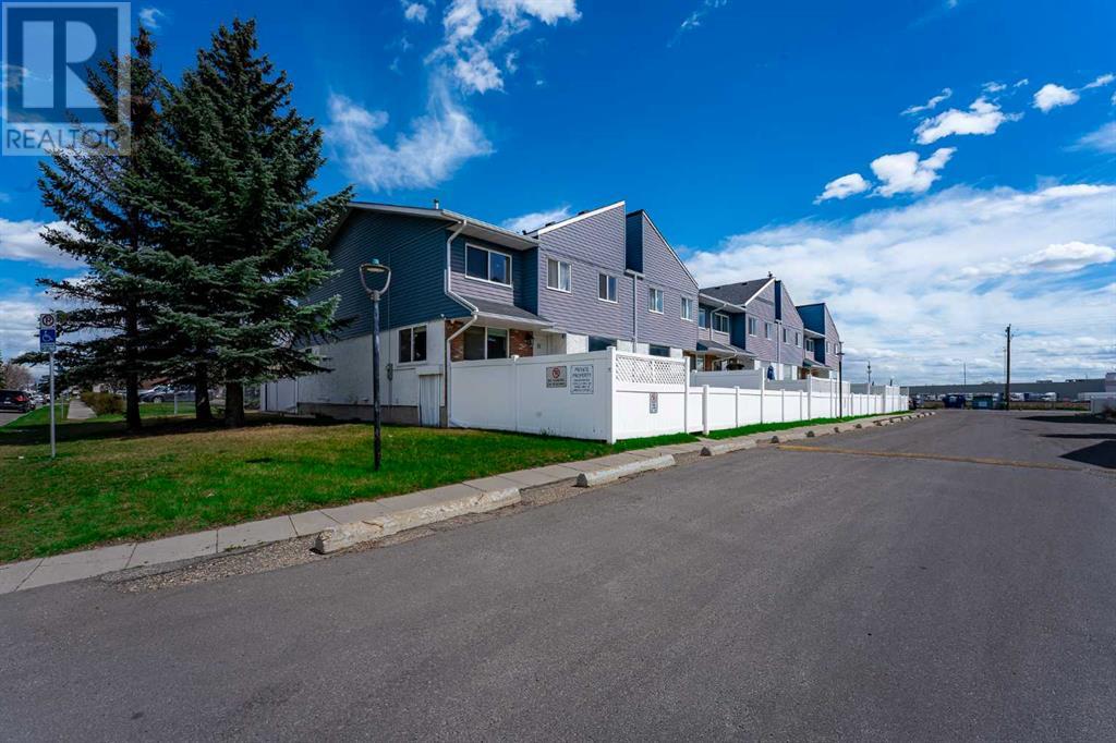 Single Family House for Sale in   Hubalta Road SE Dover Calgary 