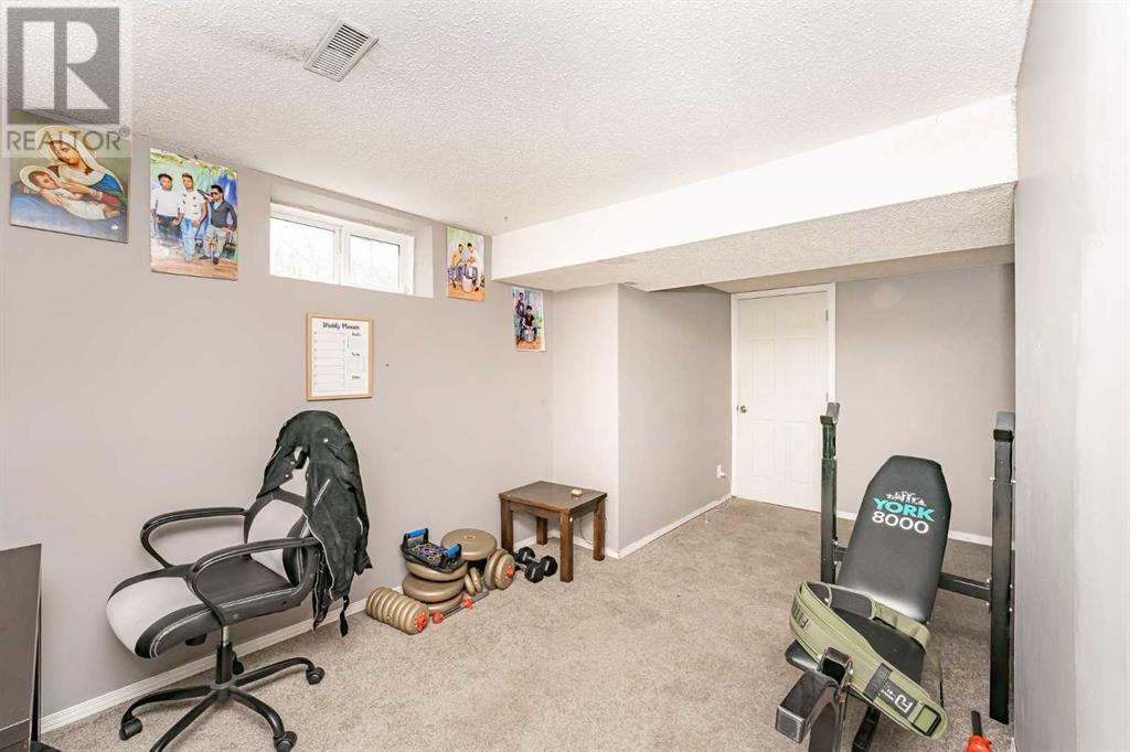 Single Family House for Sale in   Hubalta Road SE Dover Calgary 