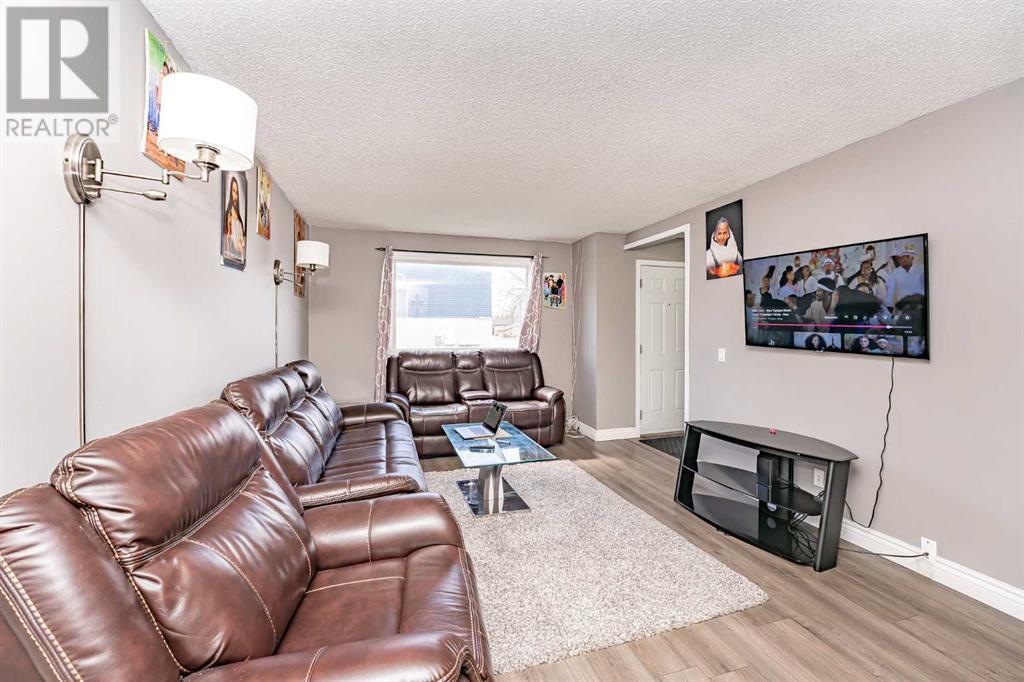 Single Family House for Sale in   Hubalta Road SE Dover Calgary 