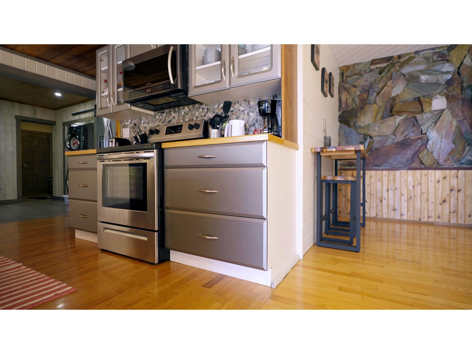 6507 ROCKWELL DRIVE, Harrison Lake, Harrison Hot Springs