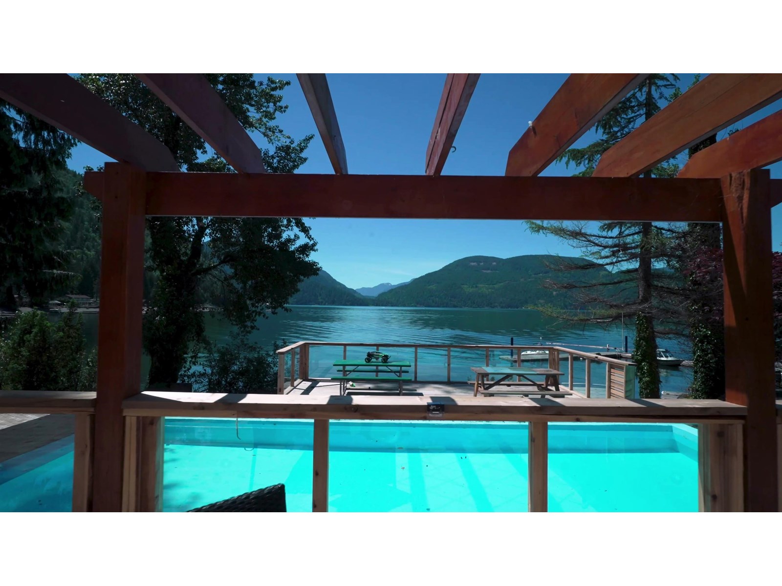 6507 ROCKWELL DRIVE, Harrison Lake, Harrison Hot Springs
